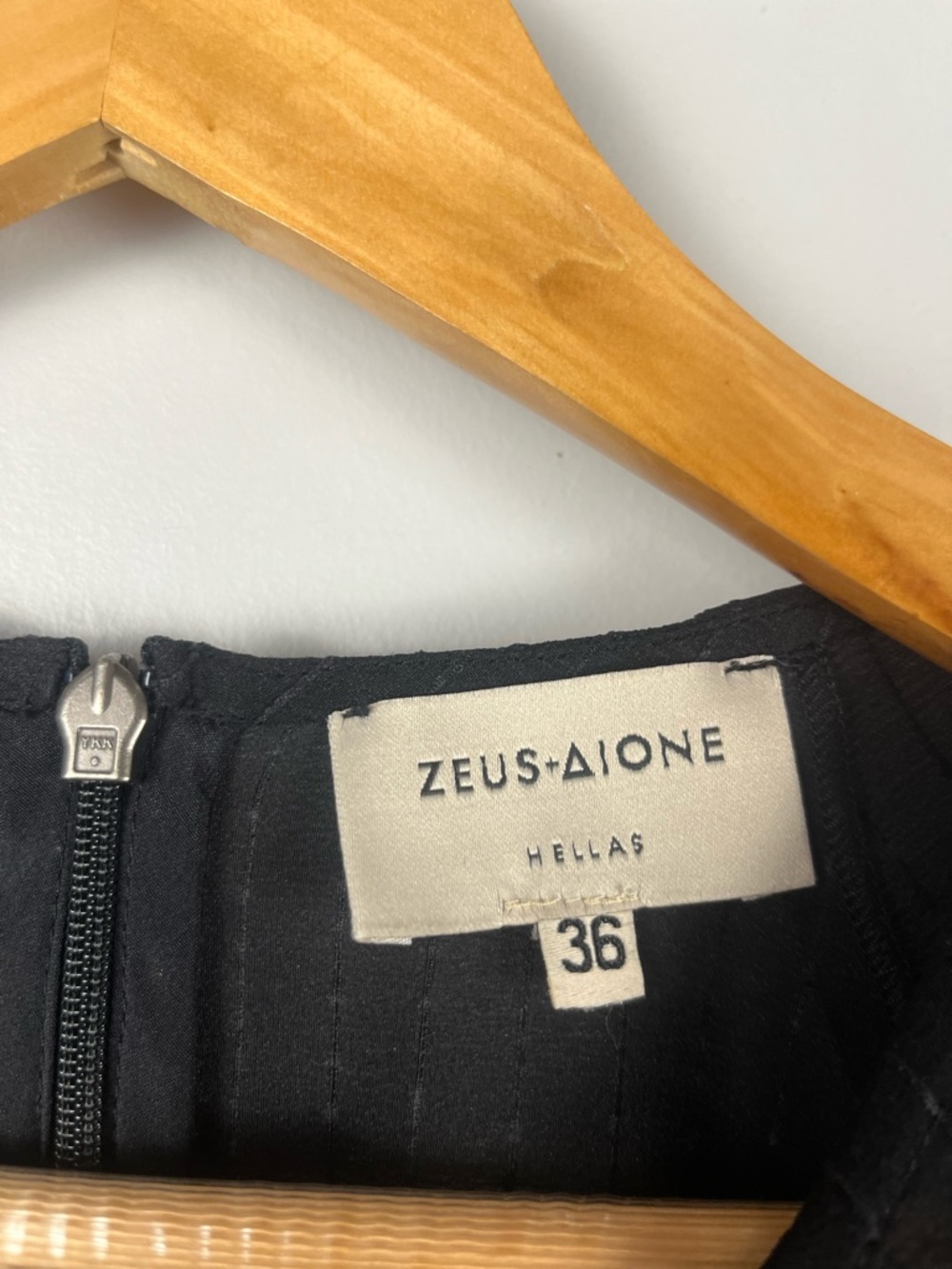 Zeus & Dione 100% silk sheer black and gold blouse size 36 - Picture 3 of 9